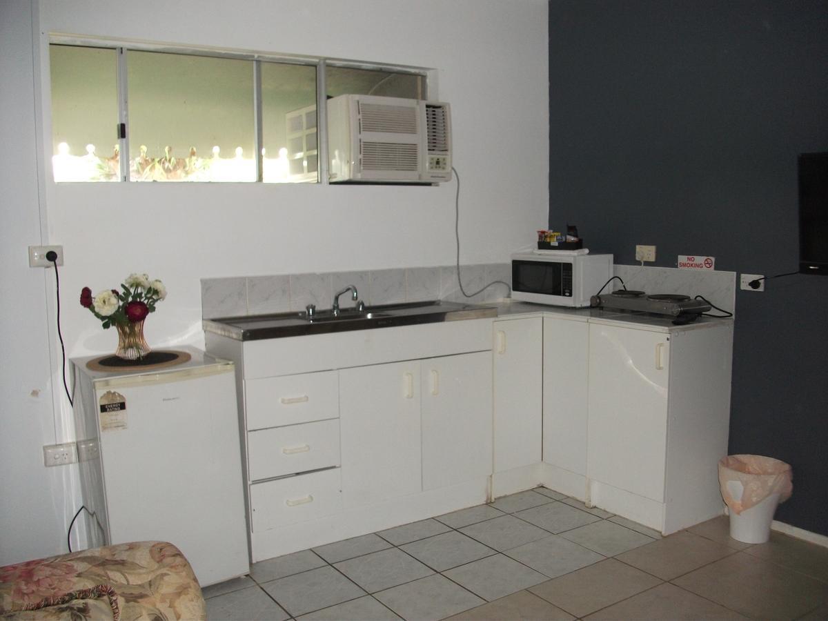 Beerwah Glasshouse Motel Экстерьер фото